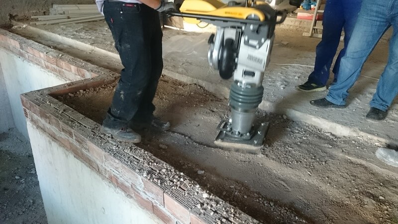 ΕΡΓΑΣΙΕΣ-ΠΕΡΙΒΑΛΛΟΝΤΑ-ΧΩΡΟ-TTCONSTRUCTIONS-ΓΛΥΦΑΔΑ-3